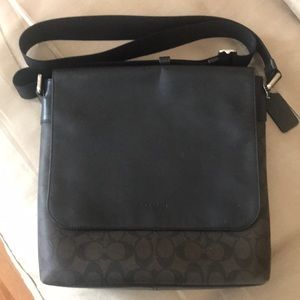 Signature canvas Coach bag